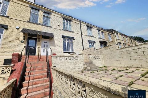 3 bedroom terraced house for sale, Warwick Road, Batley