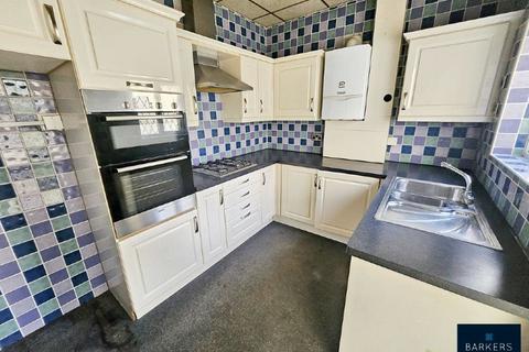 3 bedroom terraced house for sale, Warwick Road, Batley