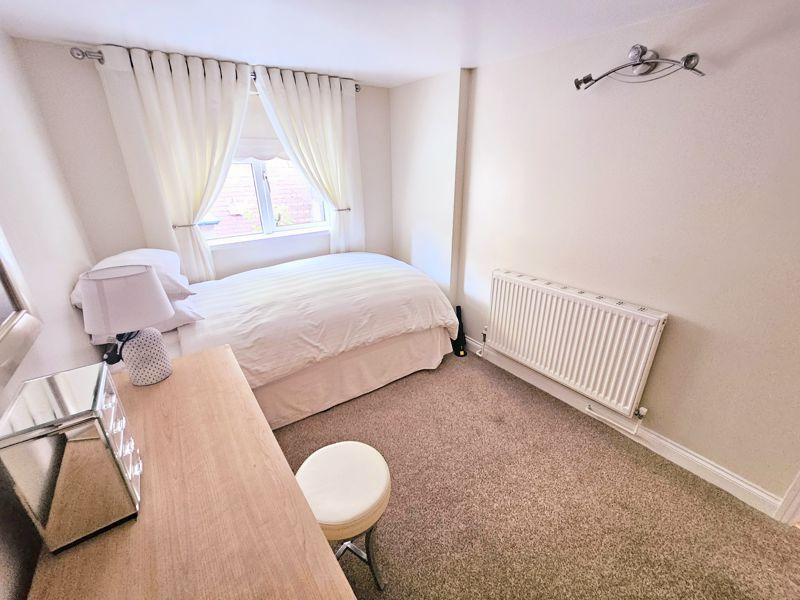 Photo 35