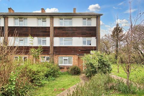 20 Bonsey Lane, Woking, GU22 9PT