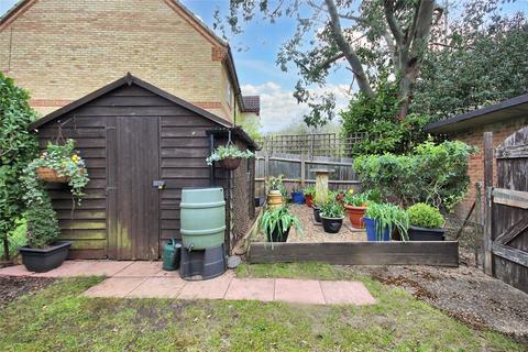 20 Bonsey Lane, Woking, GU22 9PT