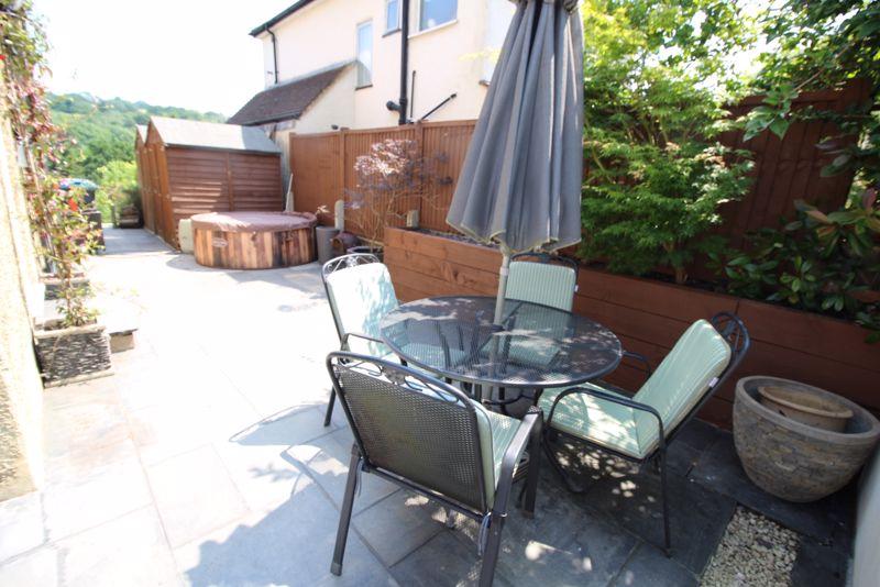 Side patio