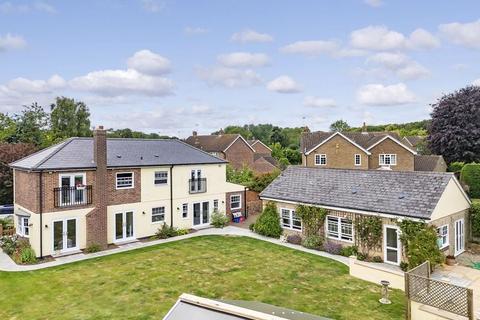 4 bedroom detached house for sale, Billericay Road, Herongate, Brentwood CM13