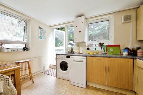 3 bedroom flat to rent, Starcross Street, London NW1