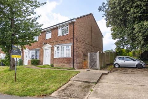 3 bedroom end of terrace house for sale, Downsview Crescent, Uckfield