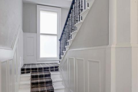 undefined, 76 Clouston Street