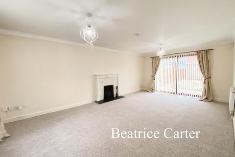4 bedroom detached house to rent, Tollgate Place, Kentford CB8