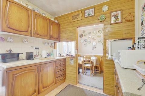 3 bedroom semi-detached house for sale, Dunster Avenue, Westcliff-on-sea, SS0