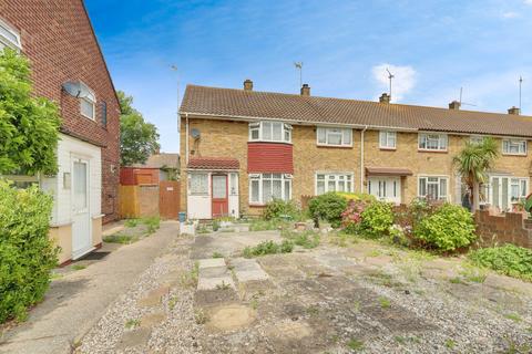 3 bedroom semi-detached house for sale, Dunster Avenue, Westcliff-on-sea, SS0