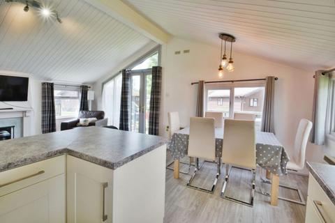 3 bedroom detached house for sale, Heron View, Cotswold Hoburne, Cotswold Lakes