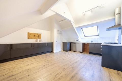 3 bedroom maisonette for sale, Stratford Road, Newcastle Upon Tyne