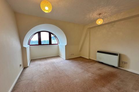 1 bedroom apartment to rent, Station Road, Gerrards Cross