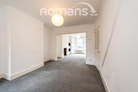 3 bedroom end of terrace house to rent, Beecham Road