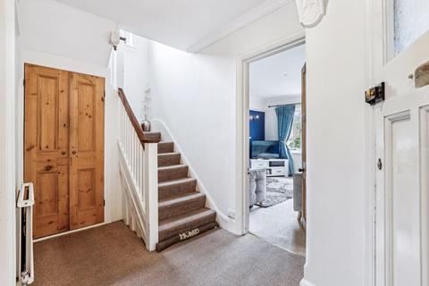 3 bedroom apartment for sale, Portsmouth Road, Thames Ditton, KT7