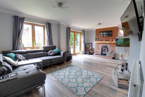 7 Chetwode Close, Knighton, Market Drayton, TF9 4NR