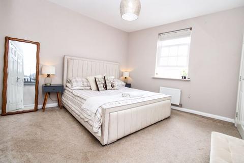 2 bedroom maisonette for sale, Greenkeepers Road, Bedford MK40