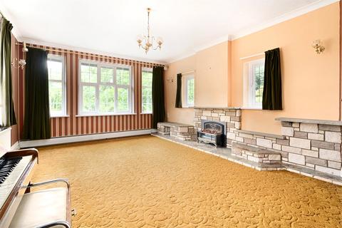 5 bedroom house for sale, London Road, Bolney