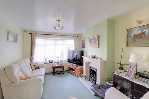3 bedroom semi-detached house for sale, Sidmouth Avenue, Stafford ST17