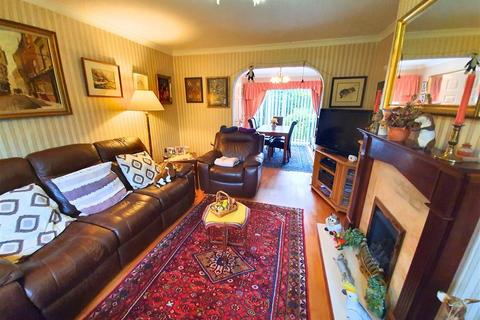 3 bedroom semi-detached house for sale, Newlands Drive, Leominster, Herefordshire, HR6 8PR