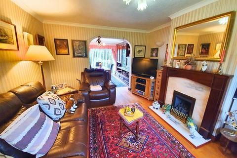 3 bedroom semi-detached house for sale, Newlands Drive, Leominster, Herefordshire, HR6 8PR