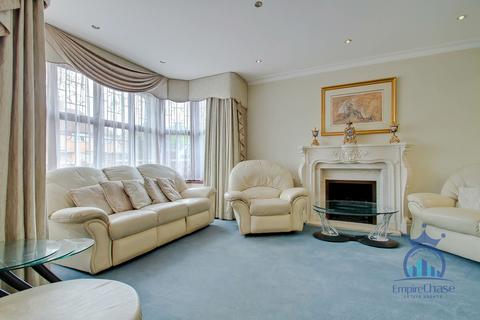 4 bedroom detached house for sale, Salmon Street, London NW9
