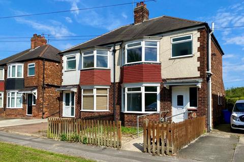 3 bedroom semi-detached house to rent, Campion Avenue, Hessle High Road, Hull, East Yorkshire, HU4