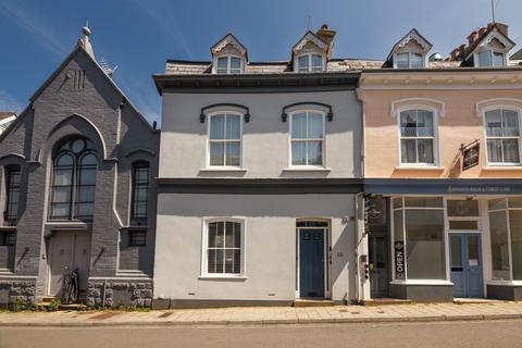 4 bedroom property for sale, 48 Newcomen Road, Dartmouth