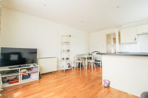 46 Adams Way, Croydon, CR0 6JT