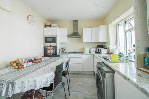 4 bedroom end of terrace house for sale, St. James's Road, Croydon, CR0