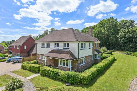 4 bedroom detached house for sale, Millfields Place, Bethersden, Ashford, Kent, TN26