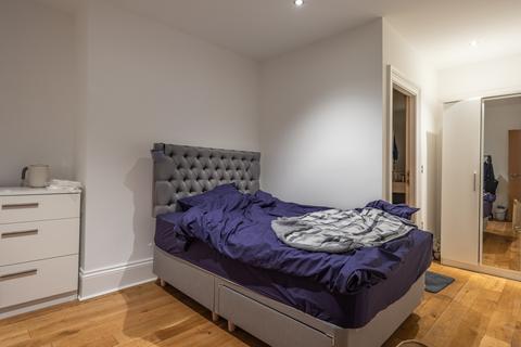 3 bedroom apartment to rent, Chaucer Building, Newcastle Upon Tyne NE1