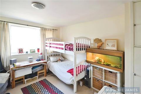 undefined, Ontario Way, Lakeside, Cardiff