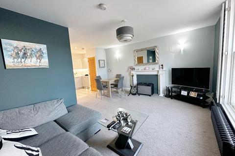 2 bedroom apartment for sale - 9 Market Place, Warwick - Superb Apartment