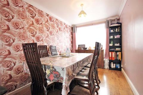 3 bedroom semi-detached house for sale, Widecombe Close, Bedford, Bedfordshire, MK40