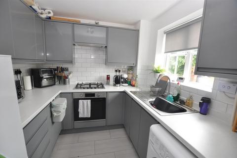 2 bedroom townhouse for sale, Primrose Drive, Burton-On-Trent DE14