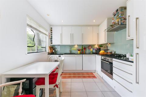 2 bedroom house to rent, Deburgh Road, Wimbledon SW19
