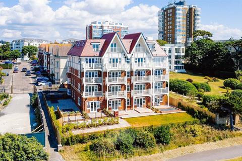 3 bedroom flat for sale, West Cliff Gardens, Bournemouth BH2