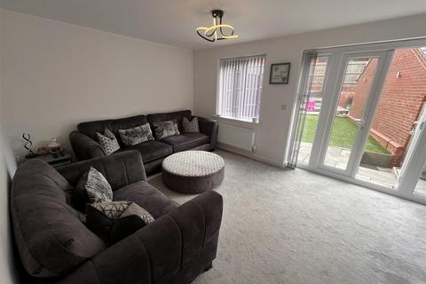 4 bedroom semi-detached house for sale, Herbert Drive, Swadlincote DE11