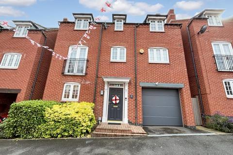 4 bedroom semi-detached house for sale, Portsmouth Close, Church Gresley DE11