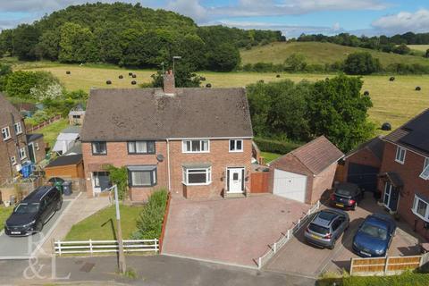 4 bedroom semi-detached house for sale, Leawood Road, Midway, Swadlincote