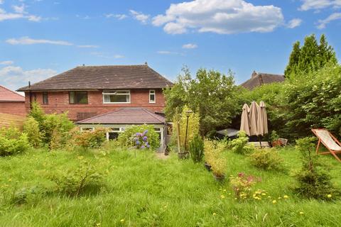 24 Foxcroft Mount, Leeds, LS6 3NW