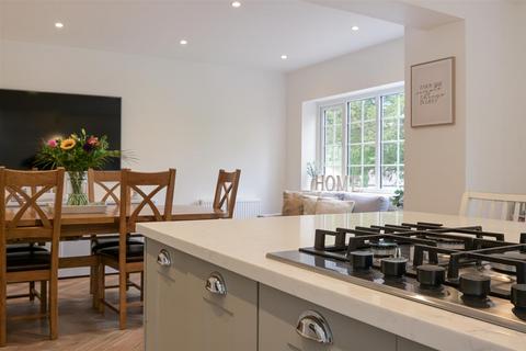 The Willow, 3 Drive Spur, Kingswood, Tadworth, KT20 6LR
