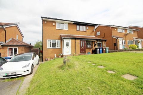 2 bedroom semi-detached house to rent, Cornfield Close, Bury BL9