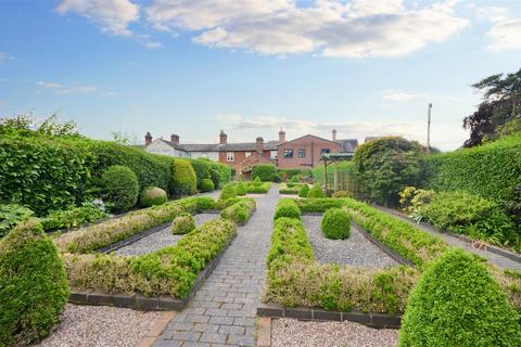 2 bedroom terraced house for sale, Stafford Road, Stone