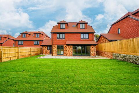 5 bedroom detached house for sale, Bradshaw Close, Winchelsea Road, Guestling, Hastings