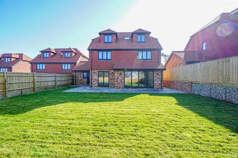 5 bedroom detached house for sale, Bradshaw Close, Winchelsea Road, Guestling, Hastings