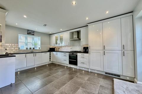 4 bedroom detached house for sale, Milbourne Way, Chippenham SN15