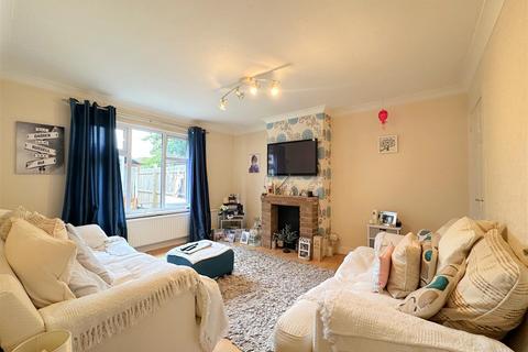 3 bedroom townhouse for sale, Balderstone Close, Leicester LE5