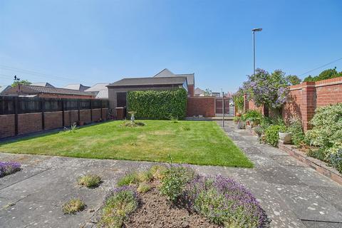 4 bedroom detached house for sale, Lutterworth Road, Burbage