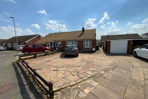 2 bedroom bungalow for sale, St. Ives Road, Wigston, Leicestershire